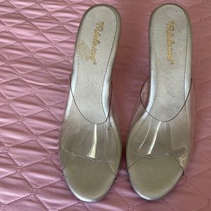 Beautiful slip on Mule